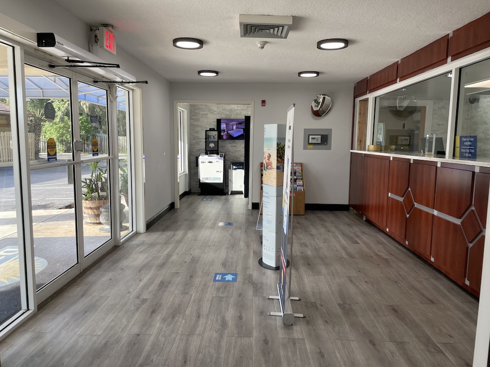 Days Inn by Wyndham Port Charlotte/Punta Gorda 42/50