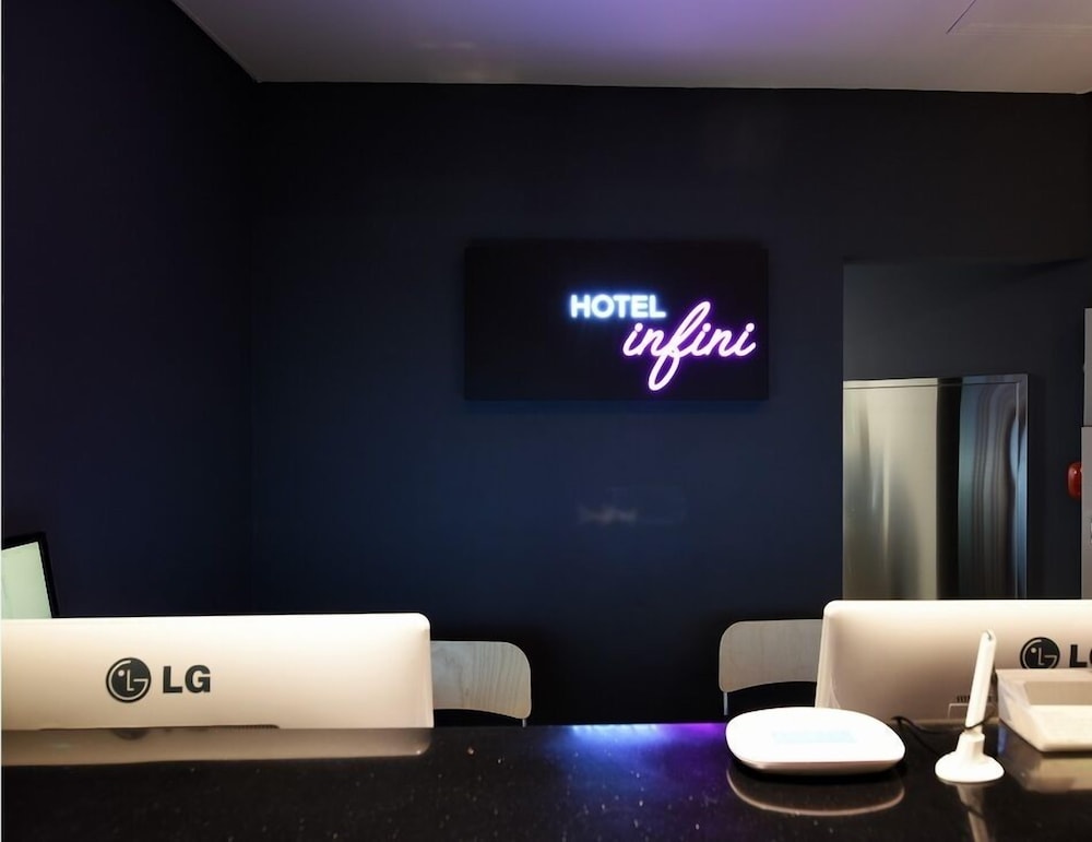 Hotel Infini 5/36