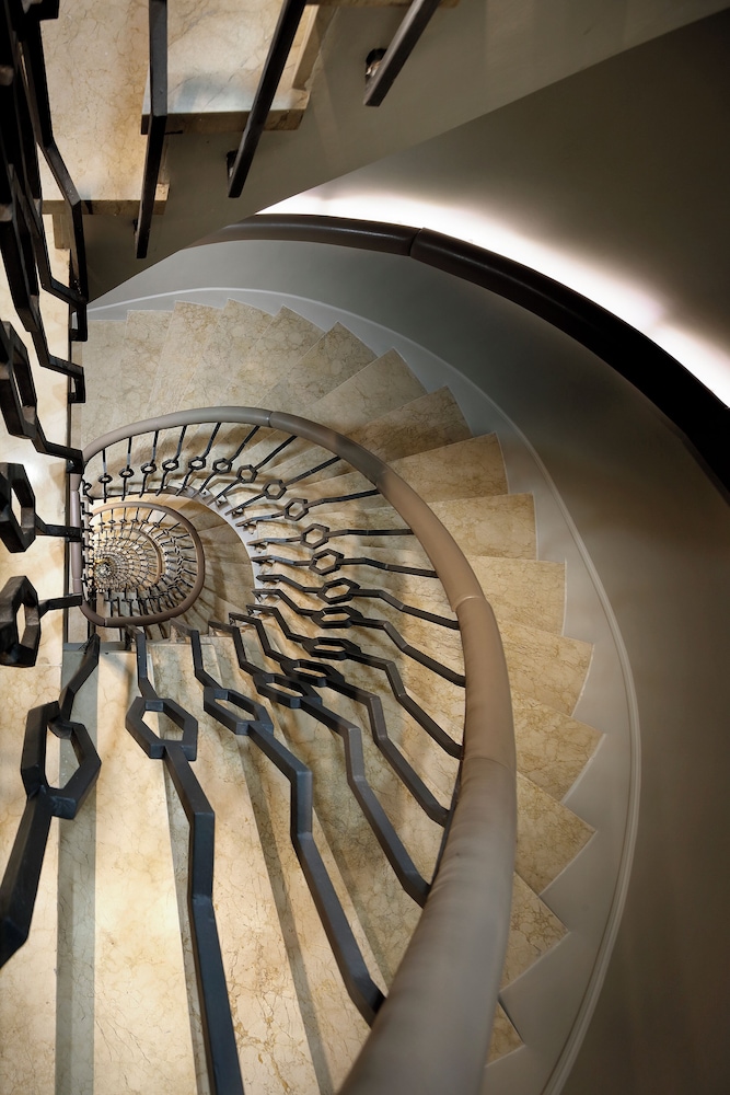 WILSON BOUTIQUE HOTEL 33/64