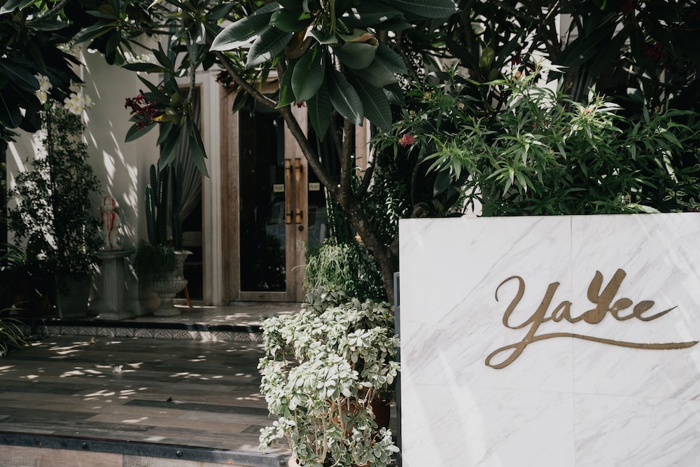 HOTEL YAYEE 40/50