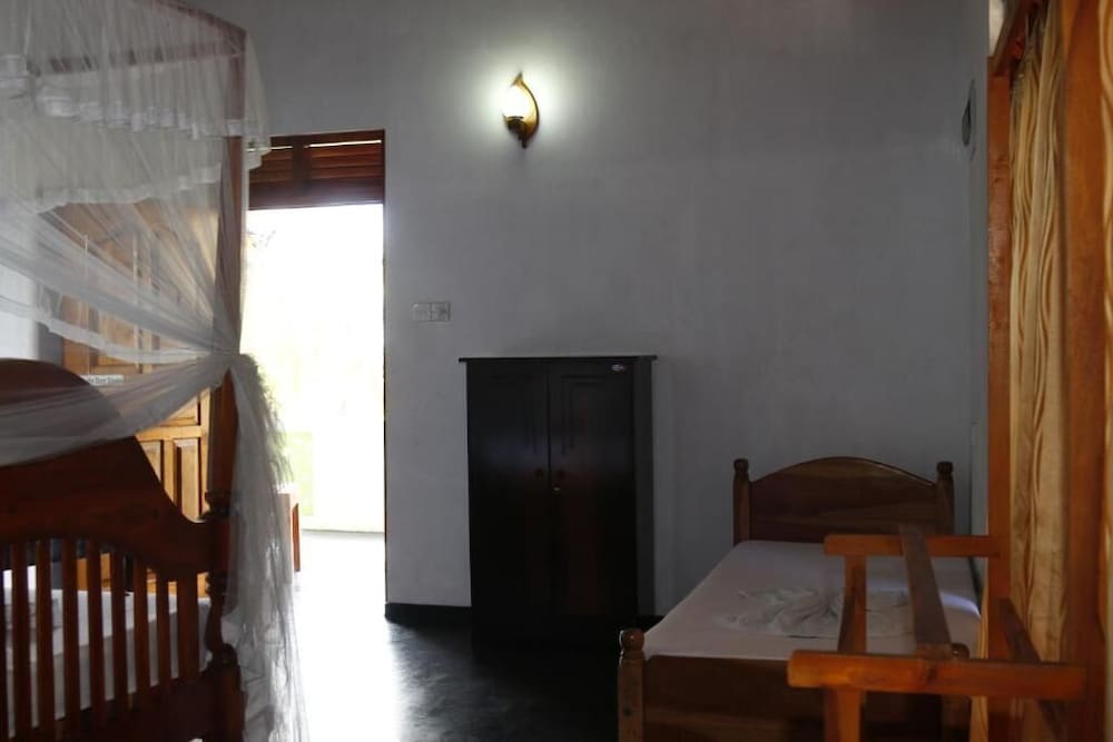 Beach Lagoon Guest House 16/50