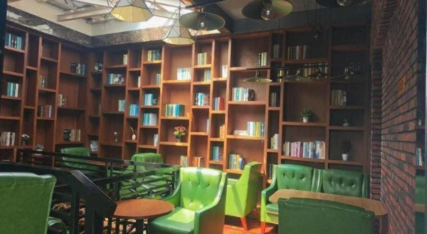 James Joyce Coffetel (Beijing Tiananmen Zhushikou Subway Station Branch) 3/50