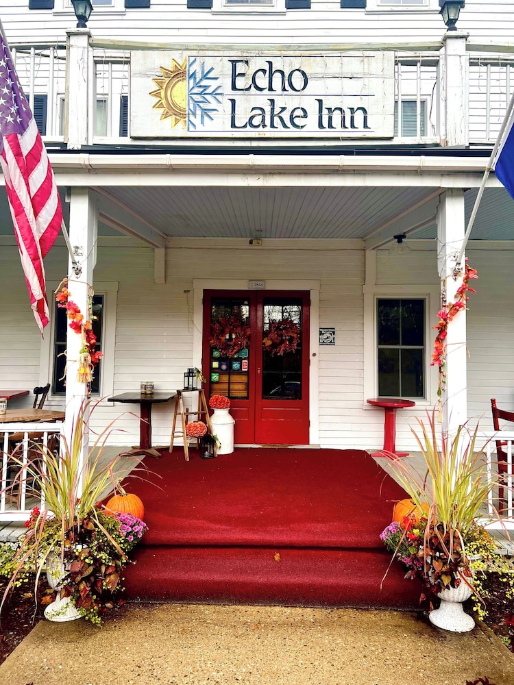 Echo Lake Inn 7/71