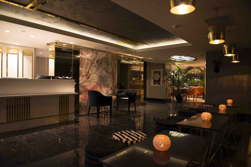 Sky Kamer Boutique Hotel 54/78