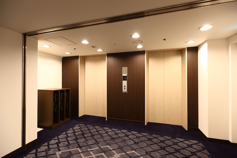 Kobe Sannomiya Tokyu REI Hotel 44/66