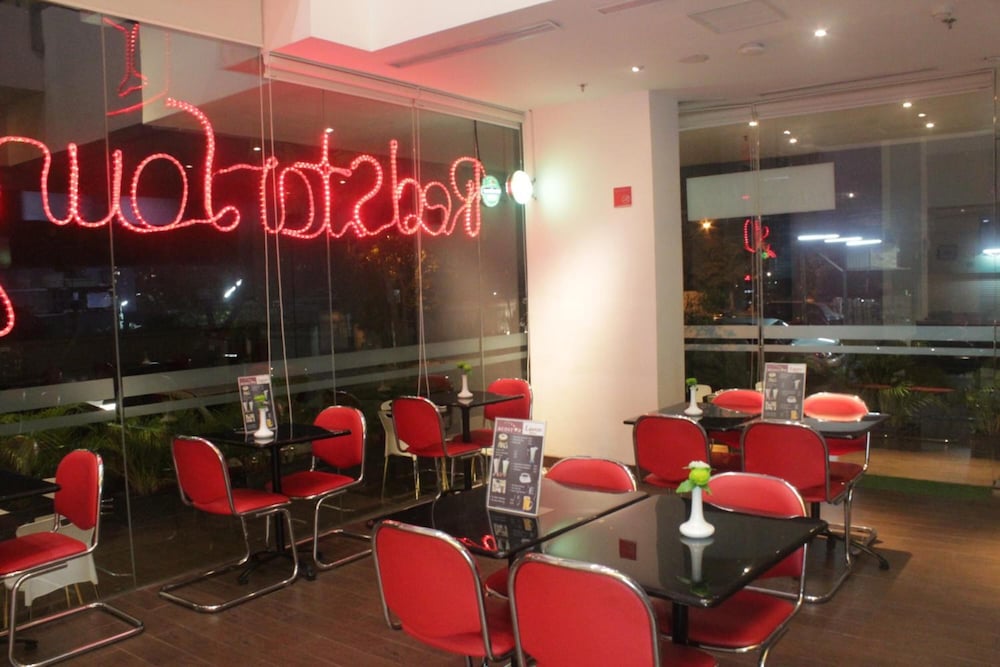 Redstar Hotel 29/39