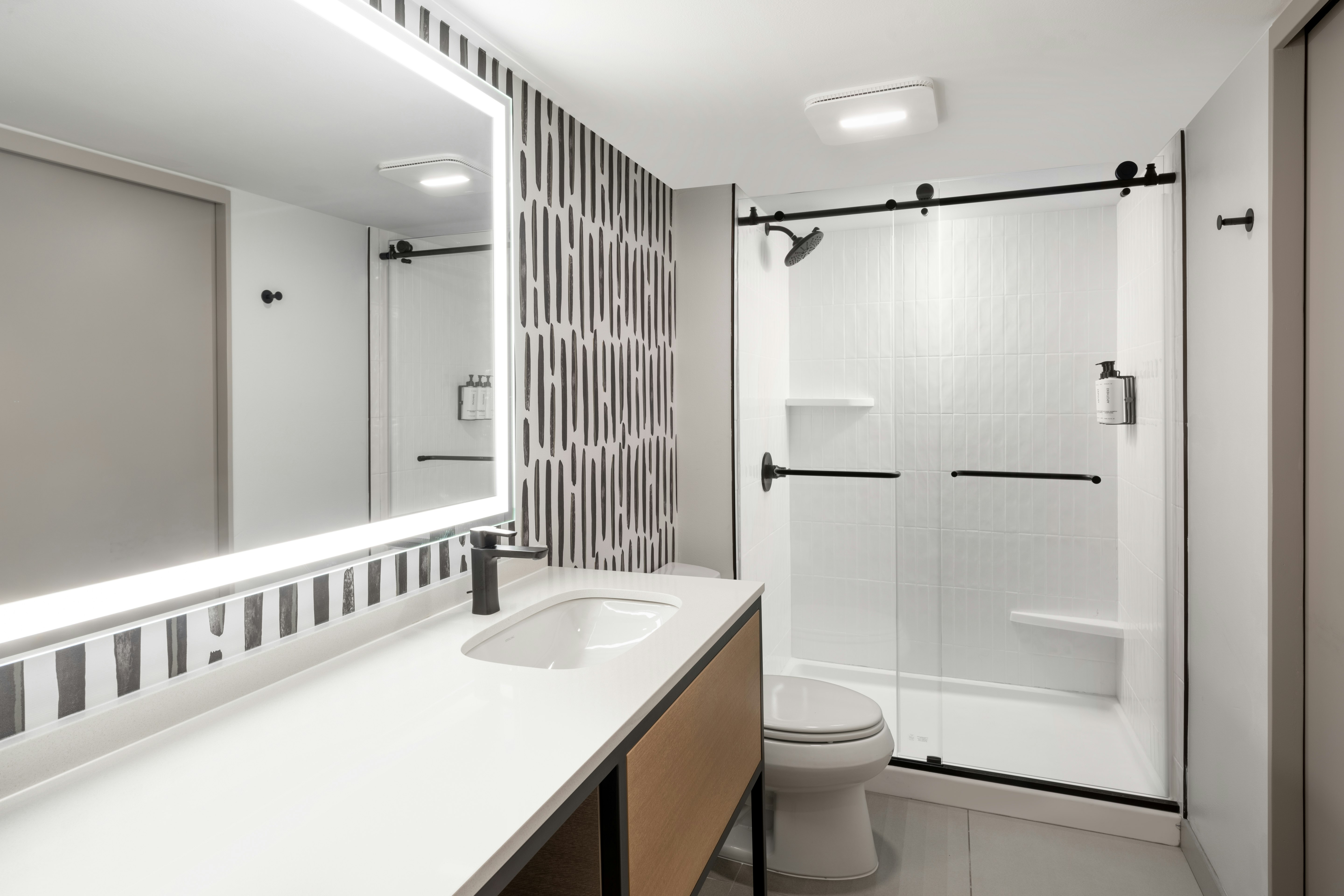Atwell Suites Austin Airport, an IHG Hotel 71/72
