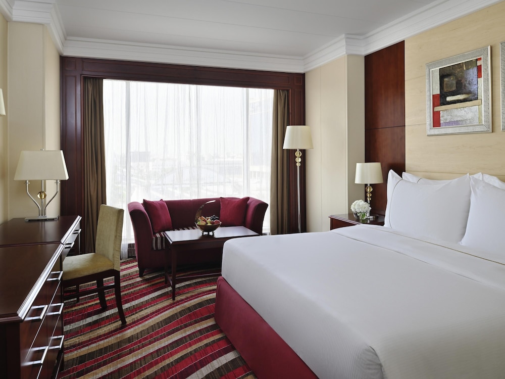 SUPERIOR, KING BED