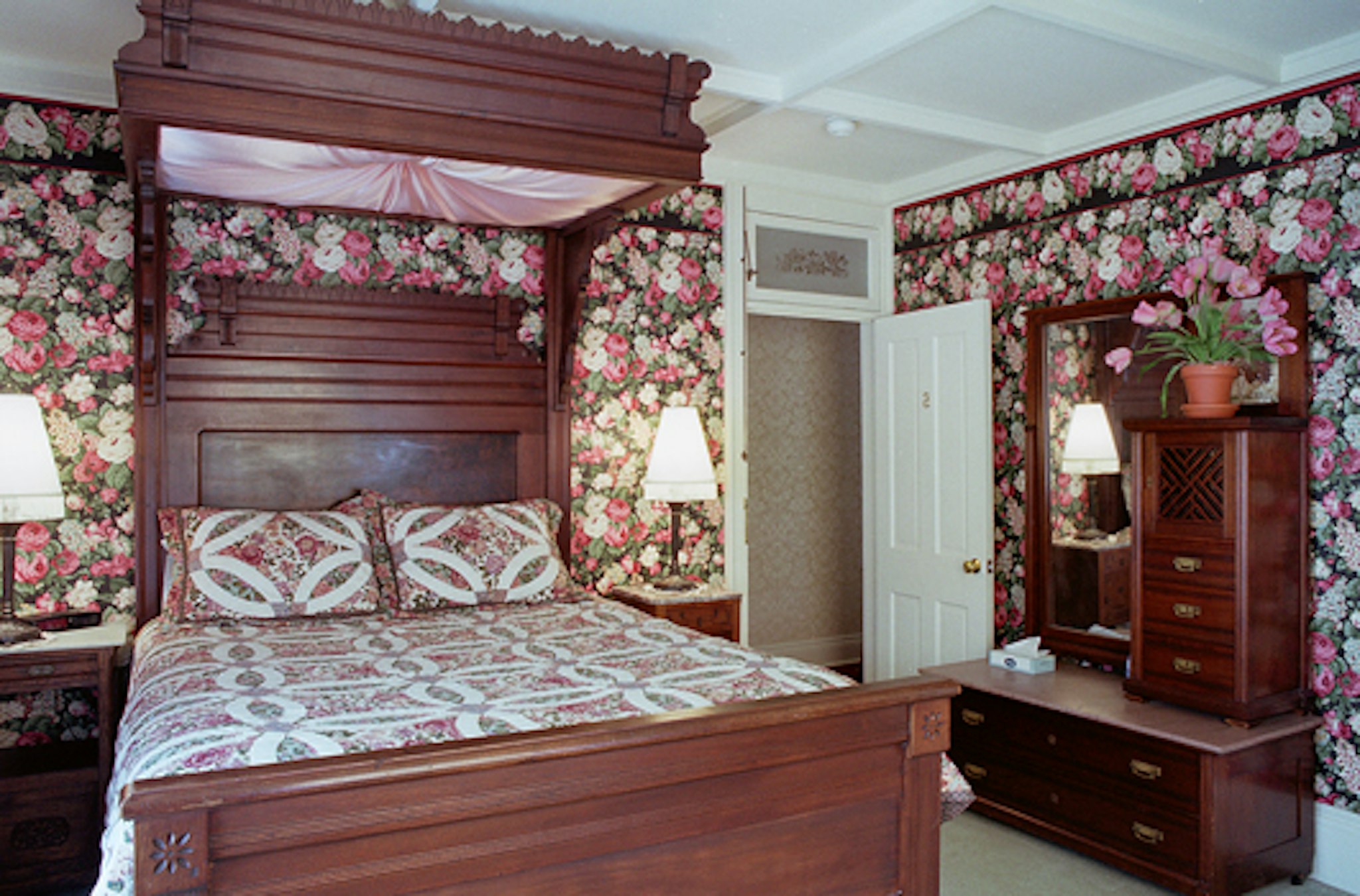 St. Elmo Hotel 3/7