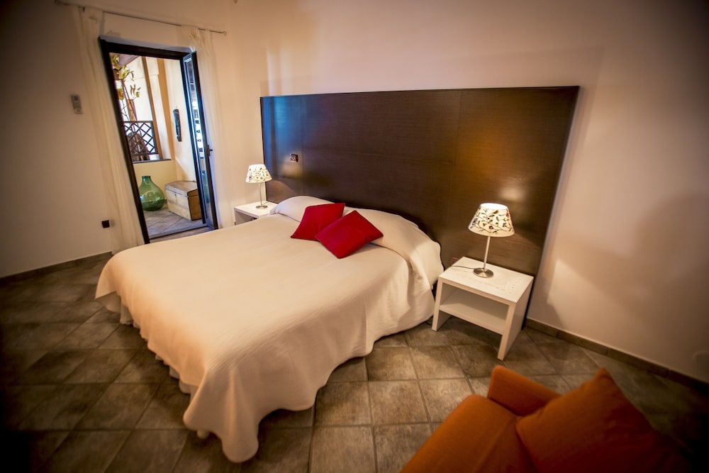 Residence Hotel Al Belvedere Salina 36/78