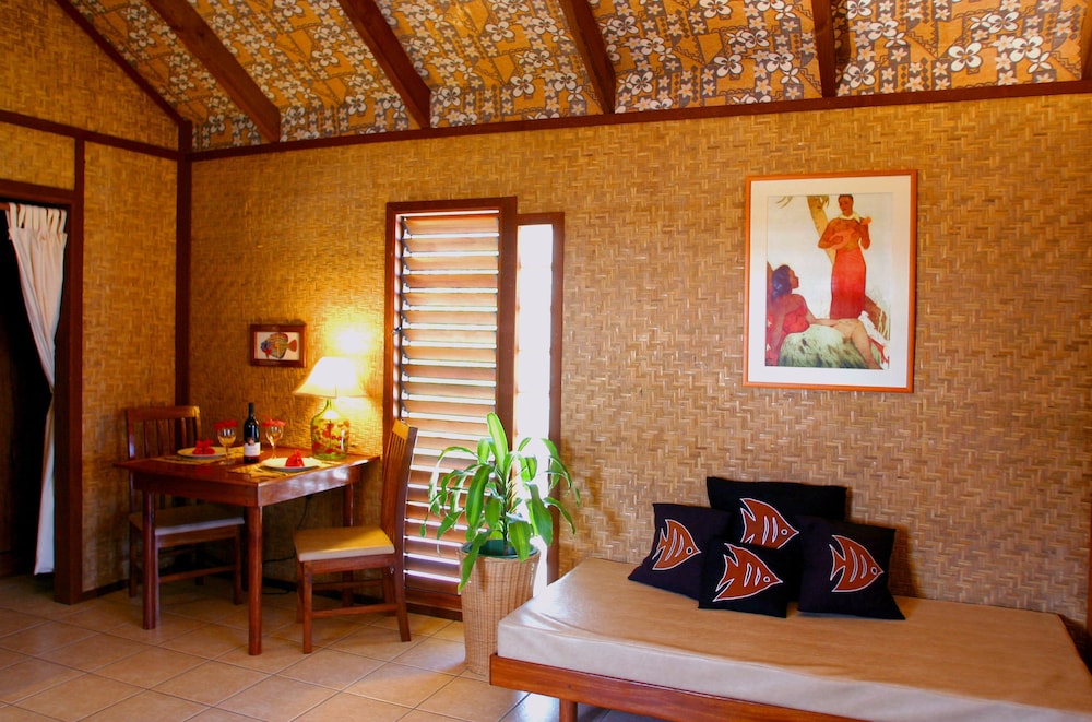 Rarotonga Beach Bungalows 26/50