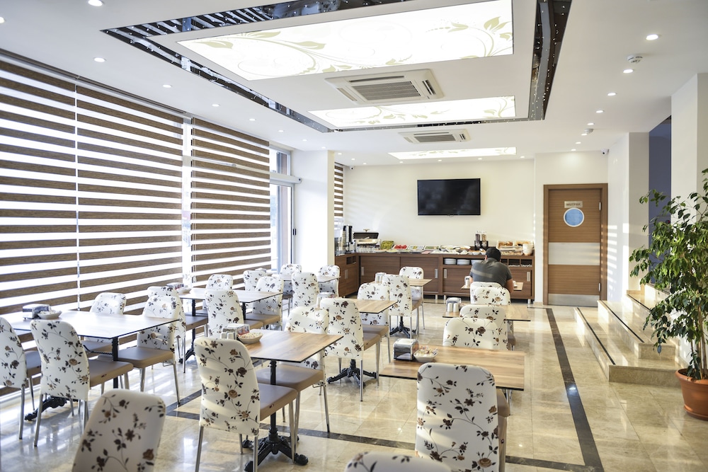 Hakcan Hotel 39/50