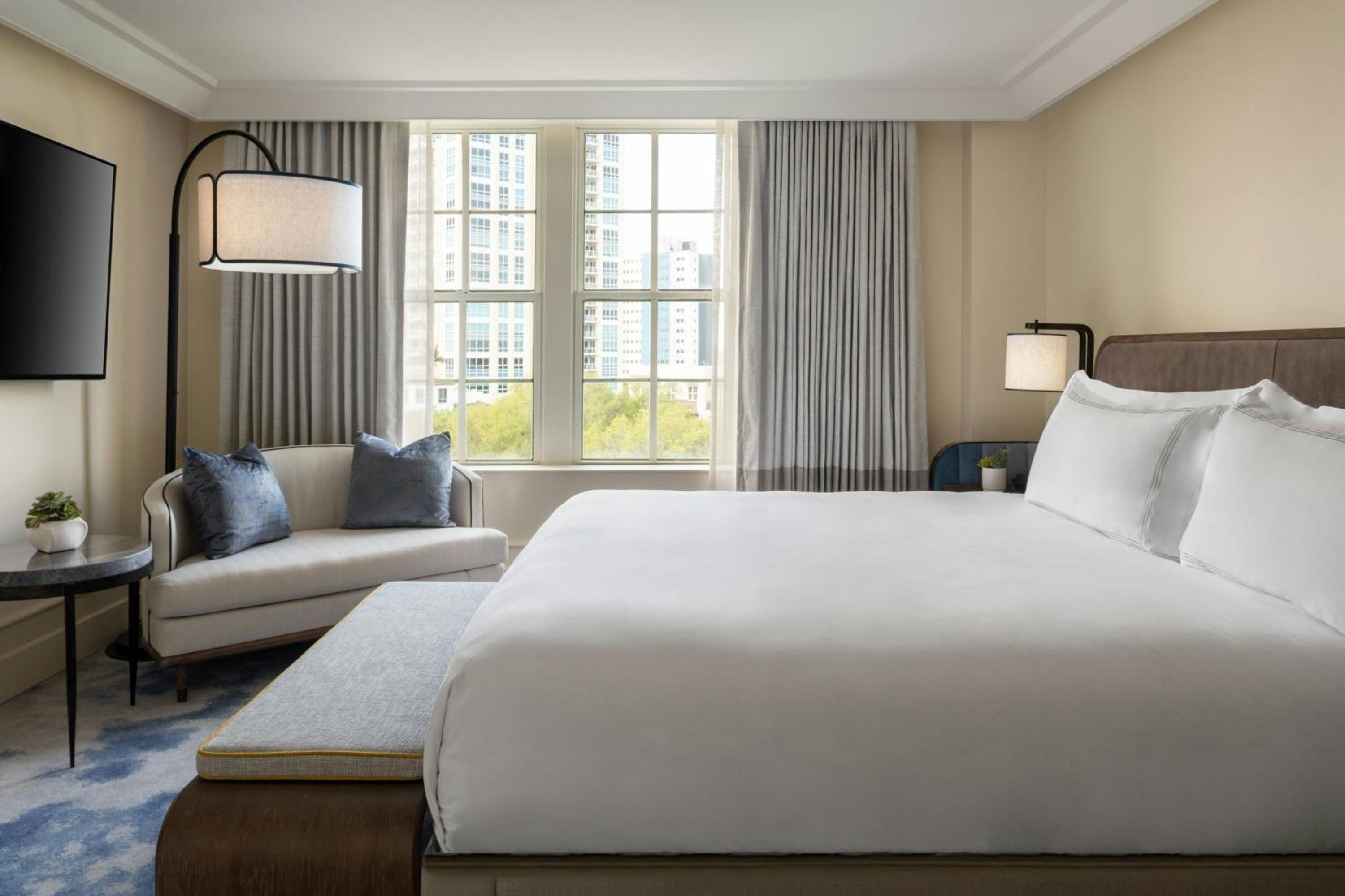 Premium, King Bed, Bay View, High Floor، The Vinoy Resort & Golf Club Autograph Collection 2/8