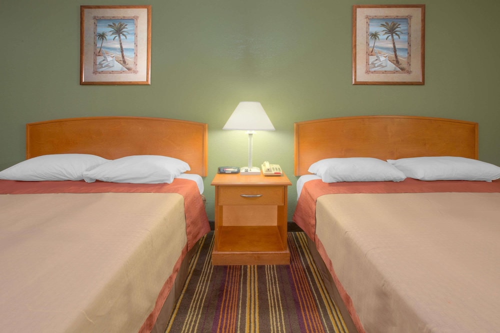 Super 8 By Wyndham Shreveport 12/28