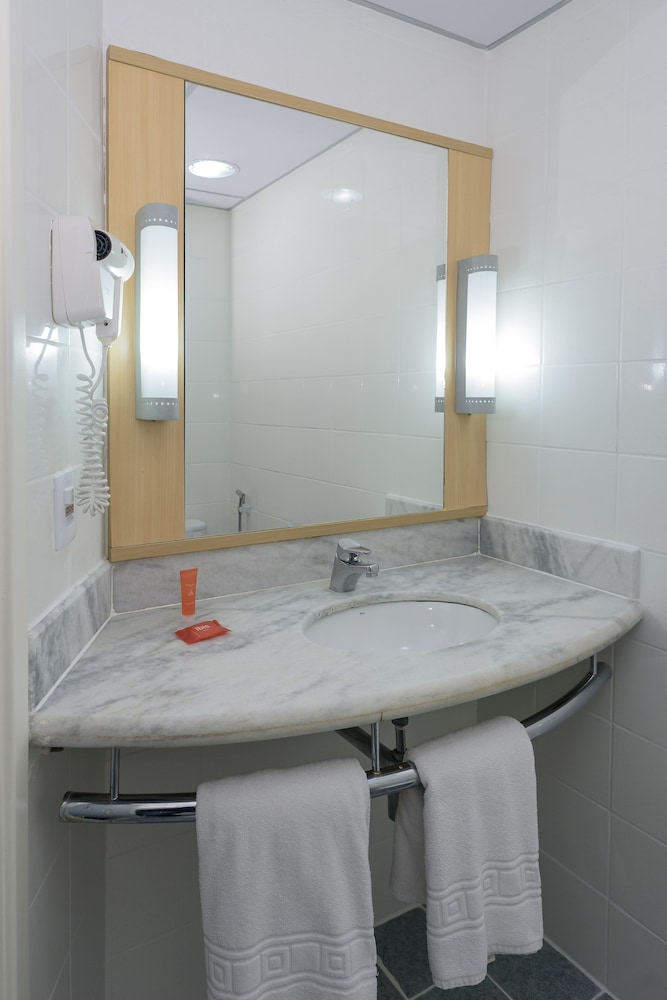 Ibis Aracaju 28/64