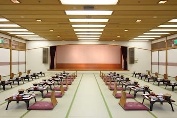 Takeo Century Hotel 22/25