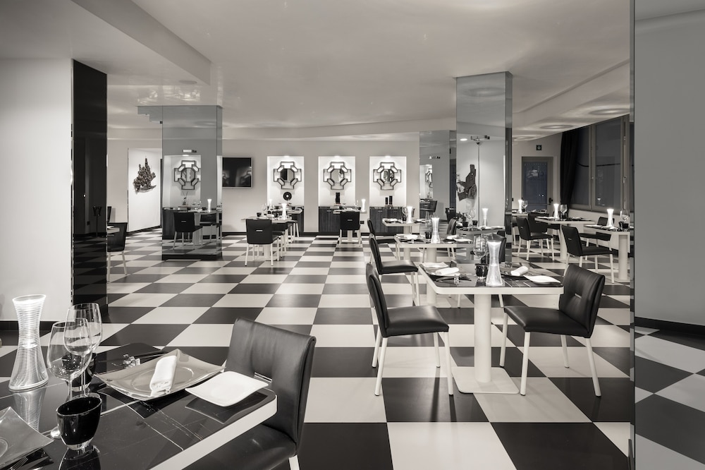 LHP Napoli Palace and Spa 60/65