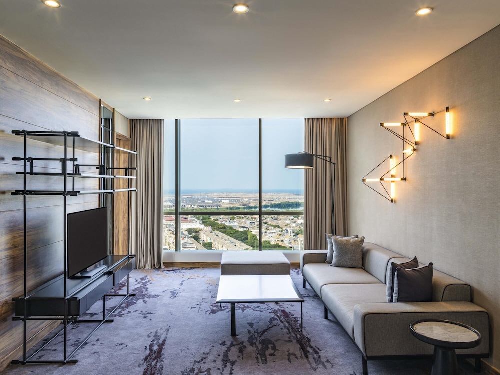 Swissotel Jakarta PIK Avenue 43/75