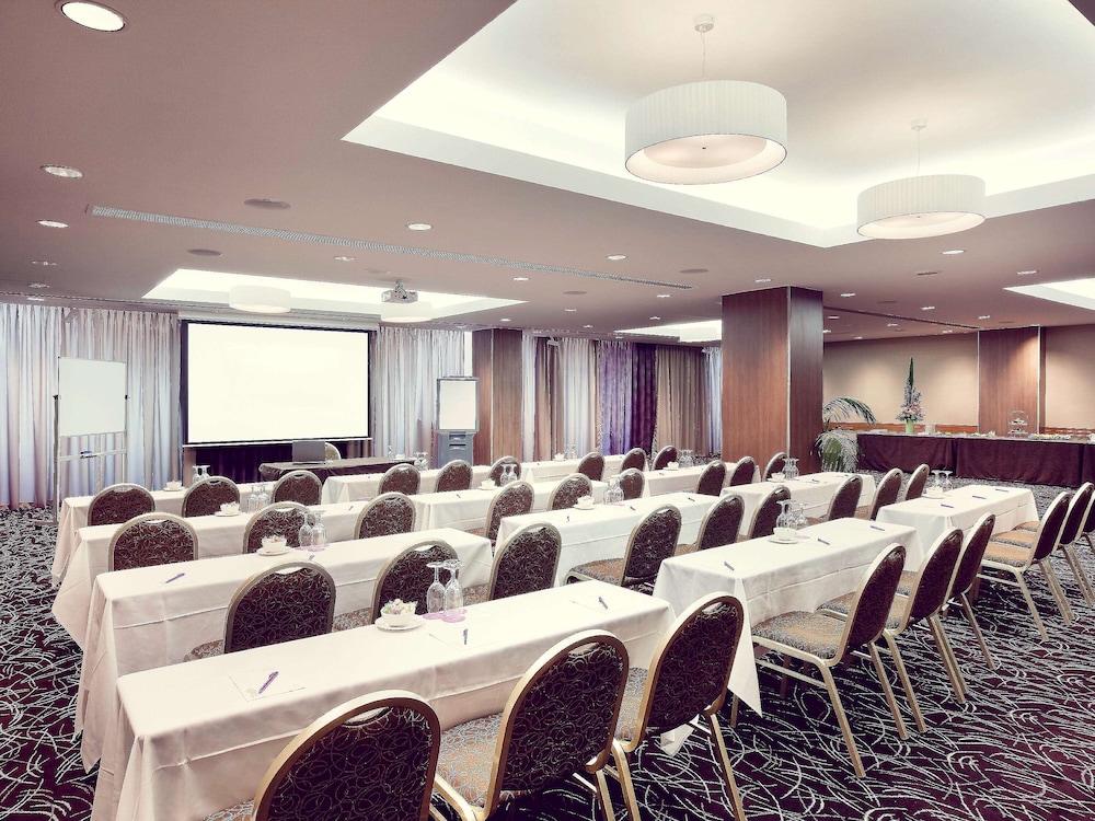 Mercure Perth 62/72