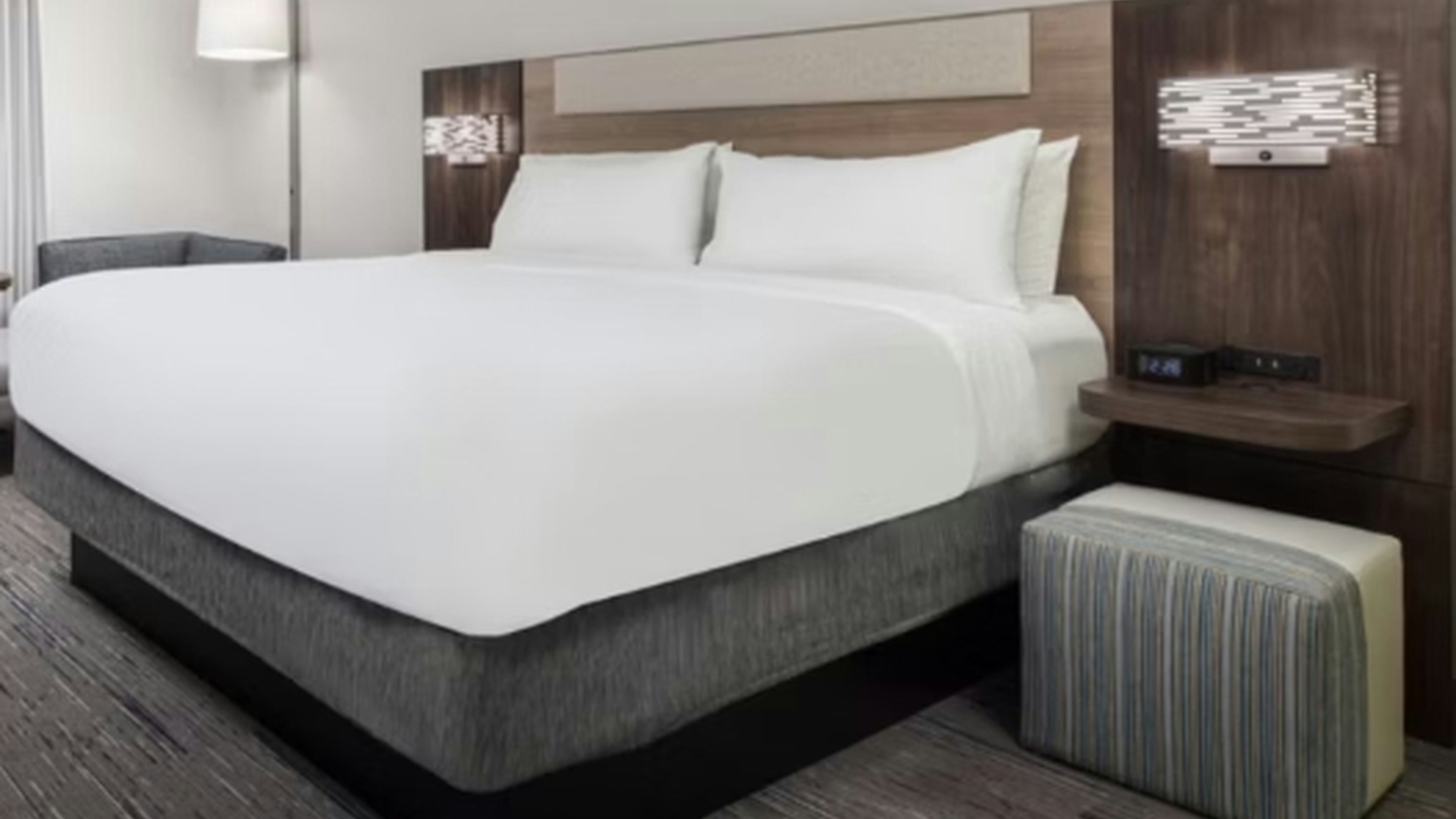 Holiday Inn Express Hotel Suites Ventura Harbor 23/69