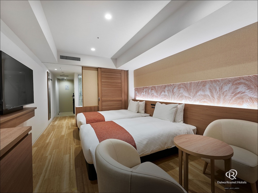 Daiwa Roynet Hotel NAHA-OMOROMACHI PREMIER 12/50