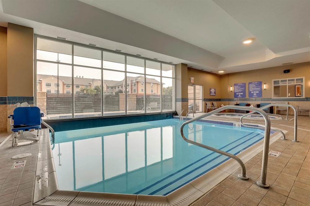 Drury Inn and Suites North Dayton 24/50