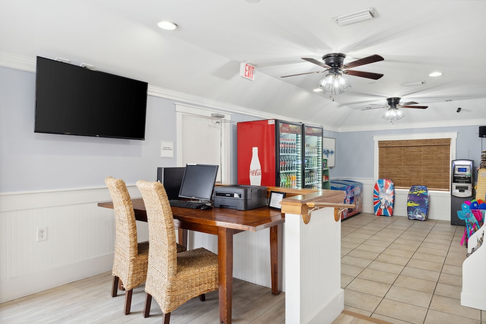 Seahaven Beach Hotel 56/69