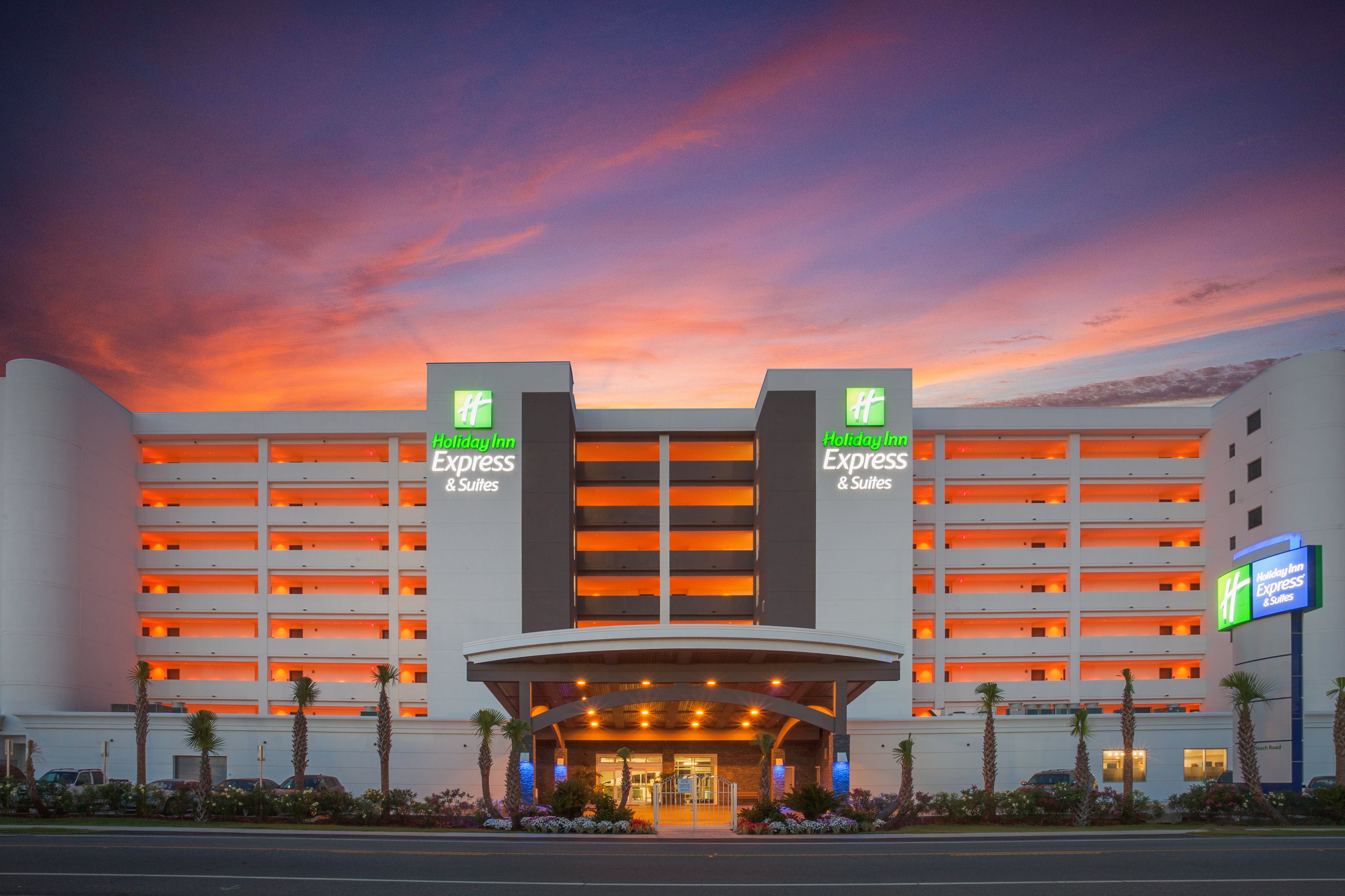 Holiday Inn Express Suites Panama City Beach 1/50