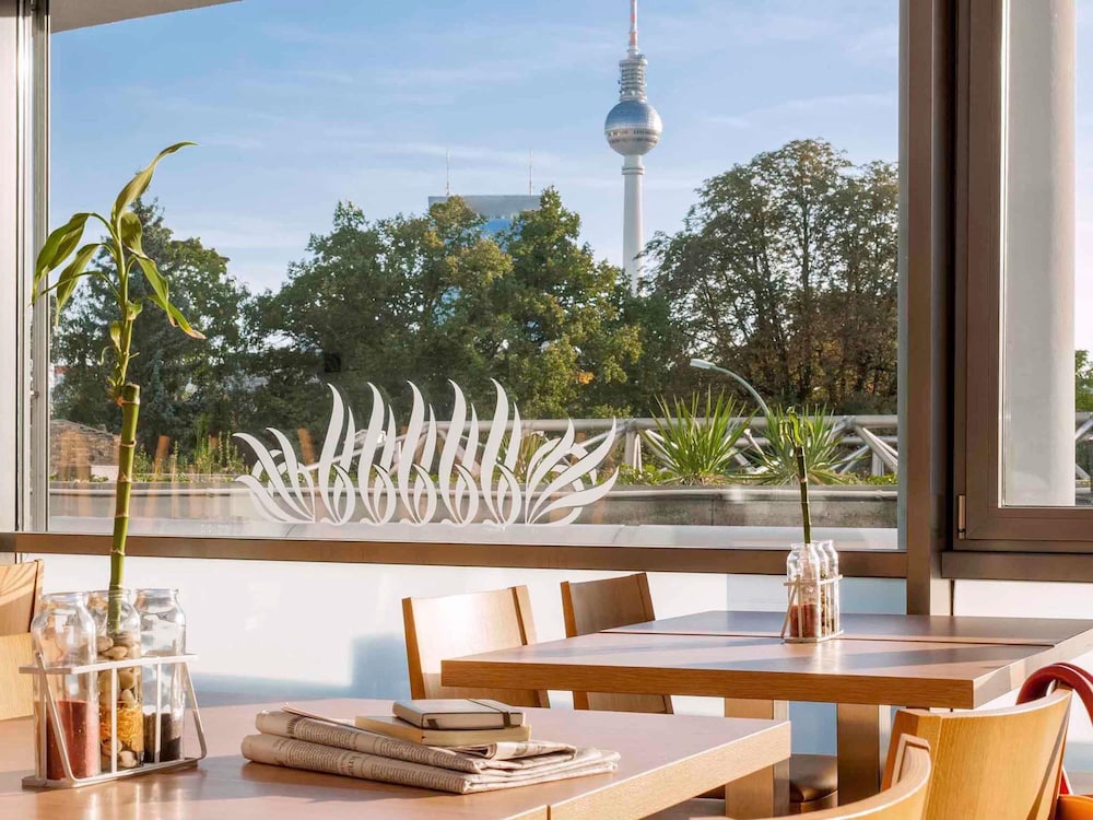 IBIS BERLIN MITTE HOTEL 54/73