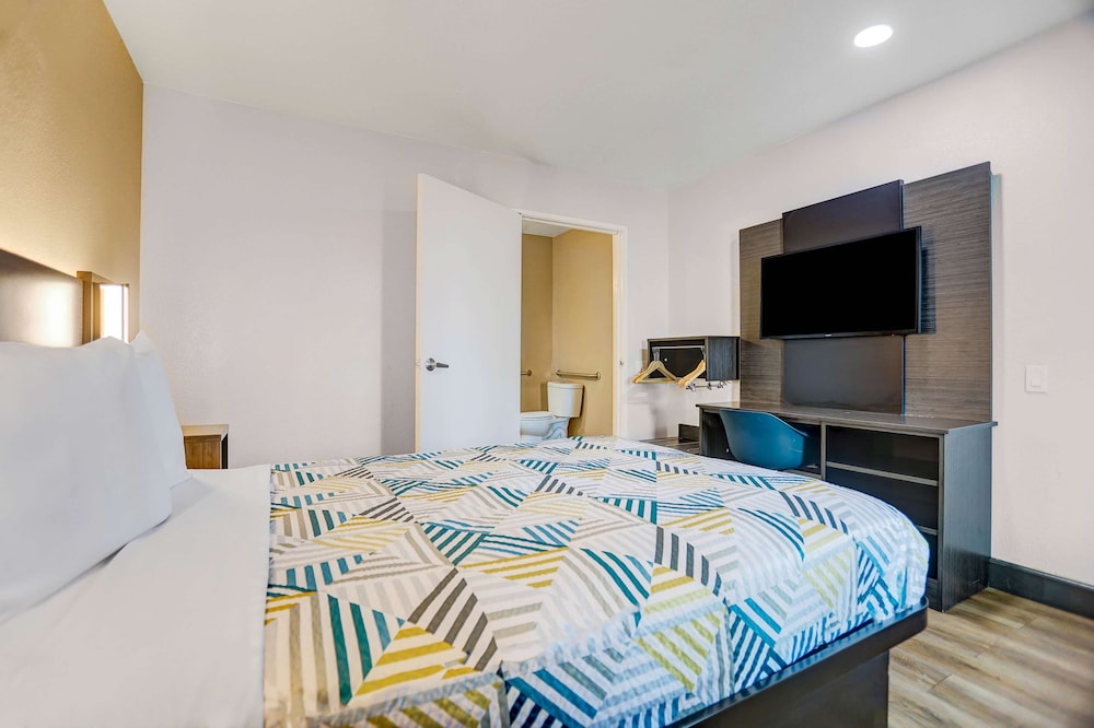 Motel6 San Bernardino, CA - South 9/29