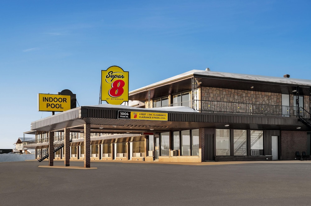 Super 8 By Wyndham Hearst On 2/48