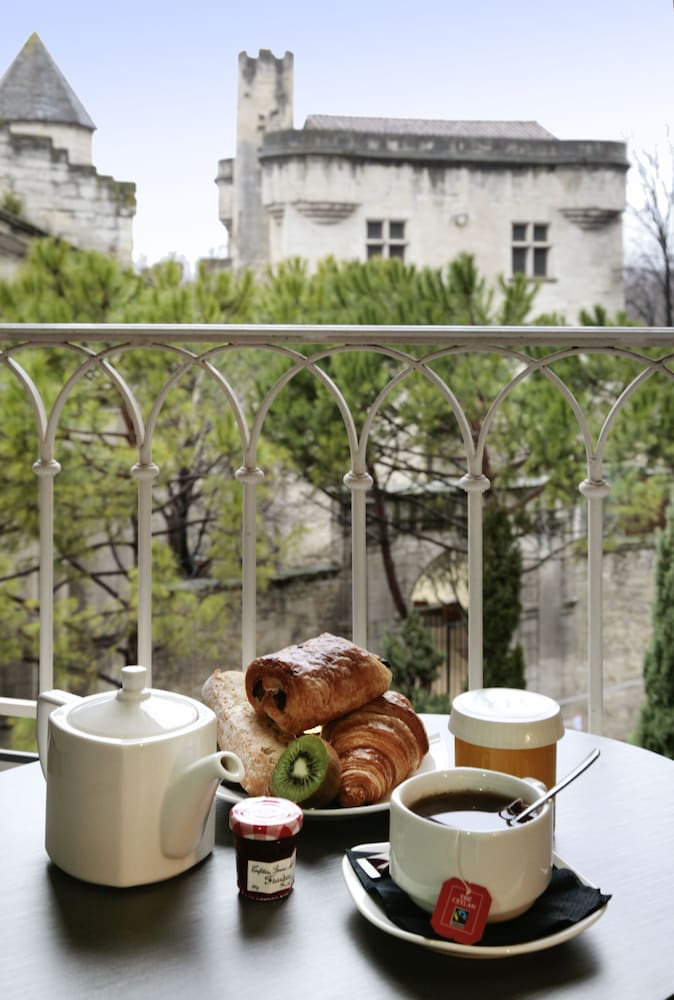 Mercure Pont D'avignon Centre 71/84