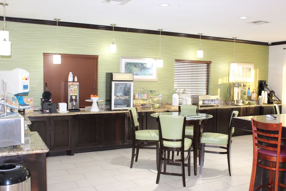 Horizon Inn & Suites 29/36