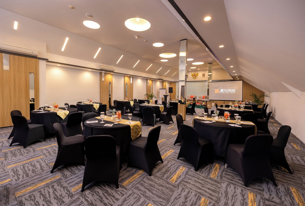J4 Hotels Legian 58/66