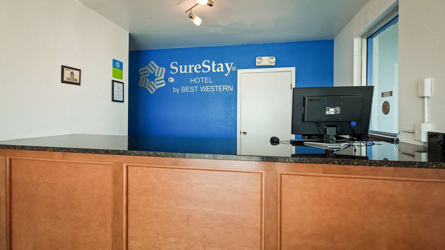 SureStay Hotel by Best Western Findlay 10/33