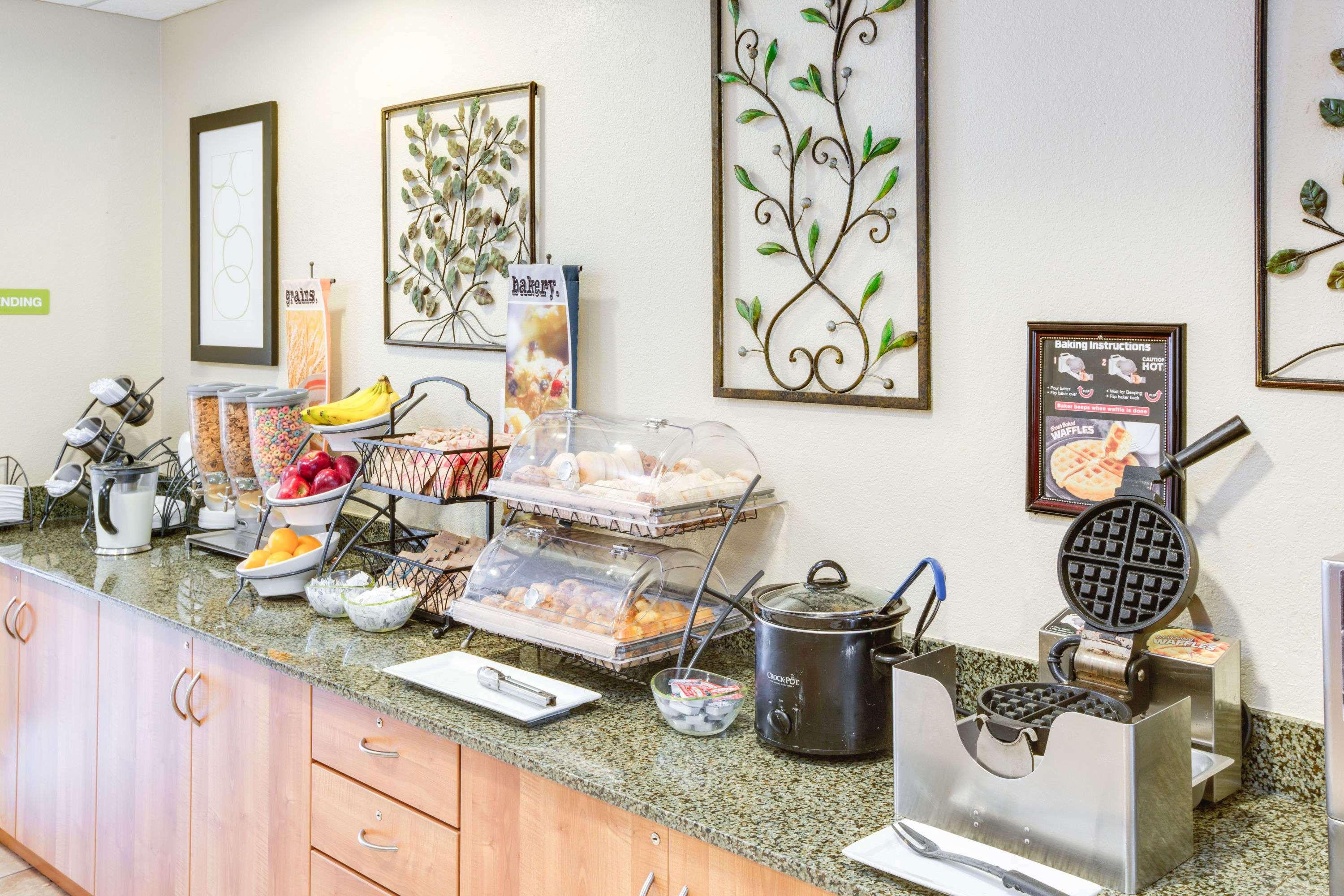 Microtel Inn & Suites by Wyndham Saraland/North Mobile 3/16
