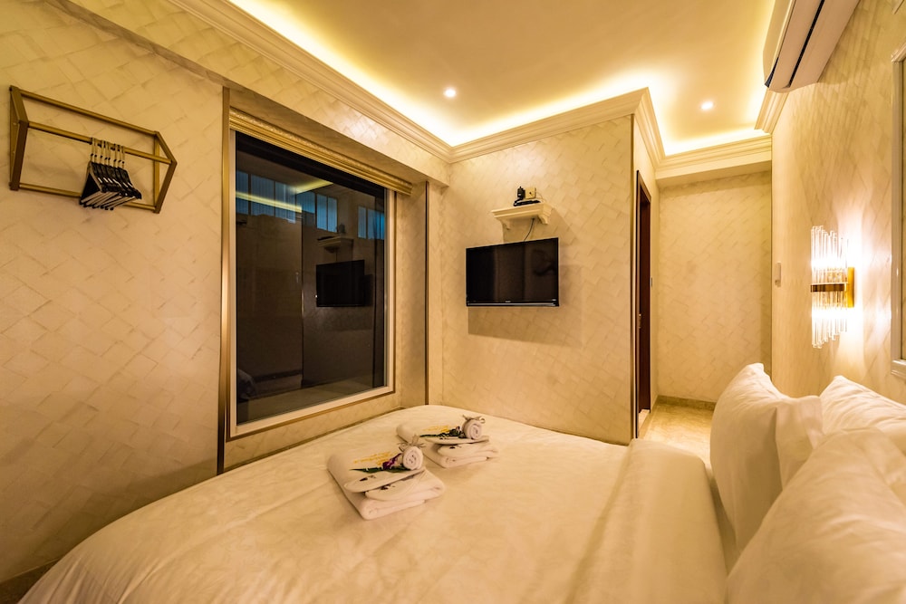 AC Residence Kota Kinabalu 8/25