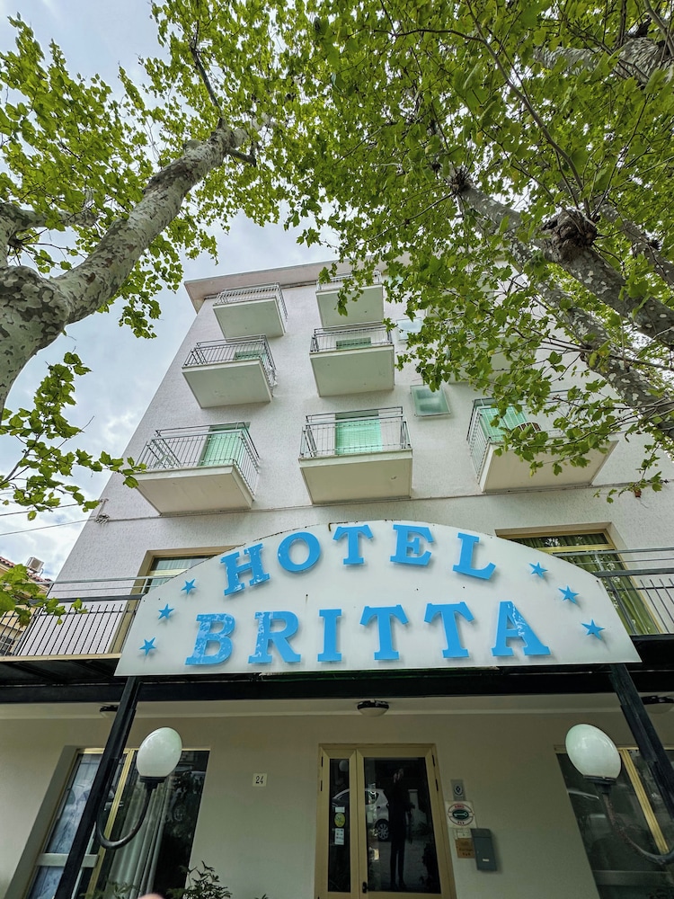 HOTEL BRITTA 3/26