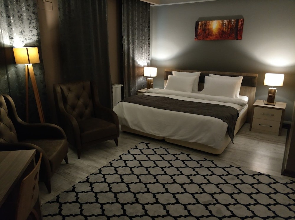 Staron Otel 16/34