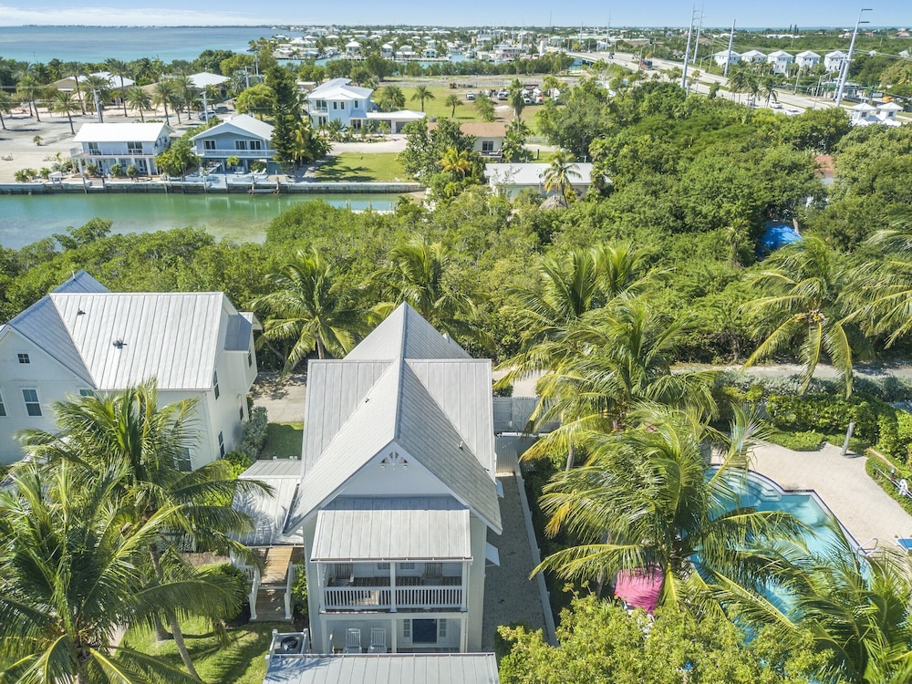Coral Lagoon Resort Villas &amp; Marina by Keys Caribbean 43/50