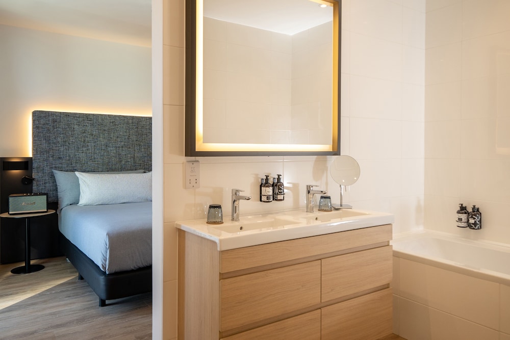 Innside by Melia Liverpool 50/50