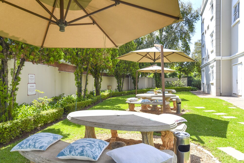 Mercure Johannesburg Randburg Hotel 54/57