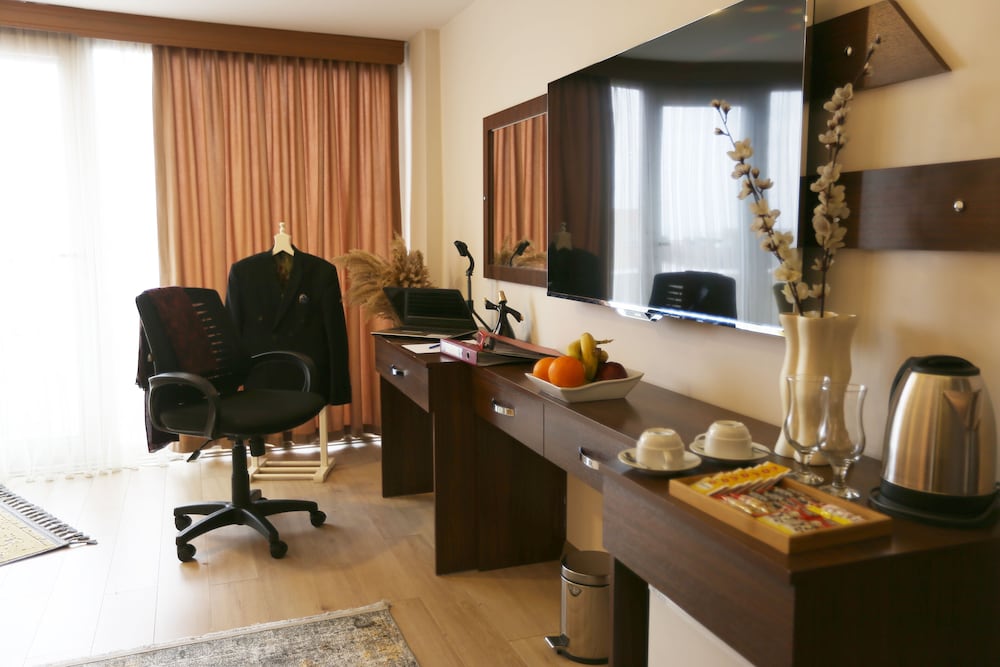 Cebeci Grand Hotel 39/47
