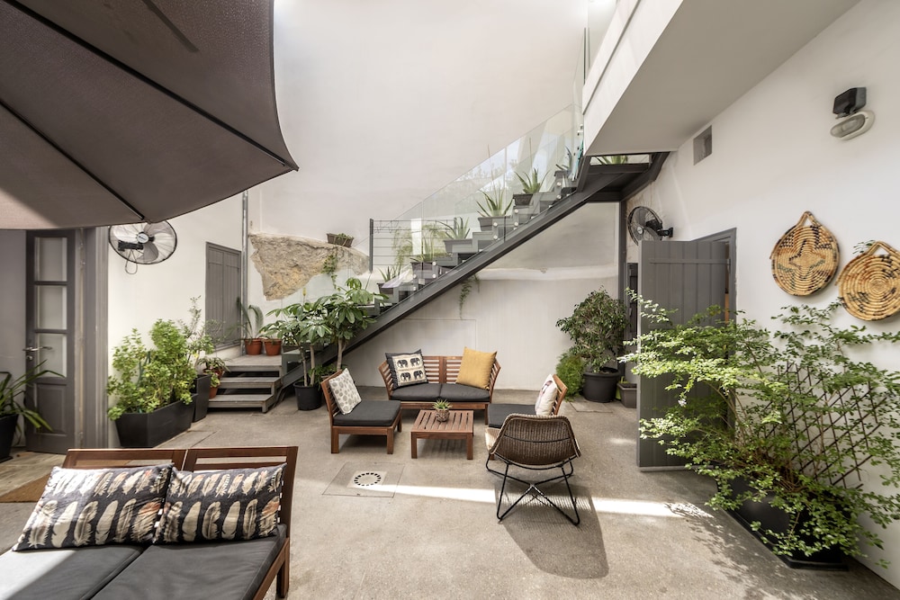 Edem Traditional House 25/32