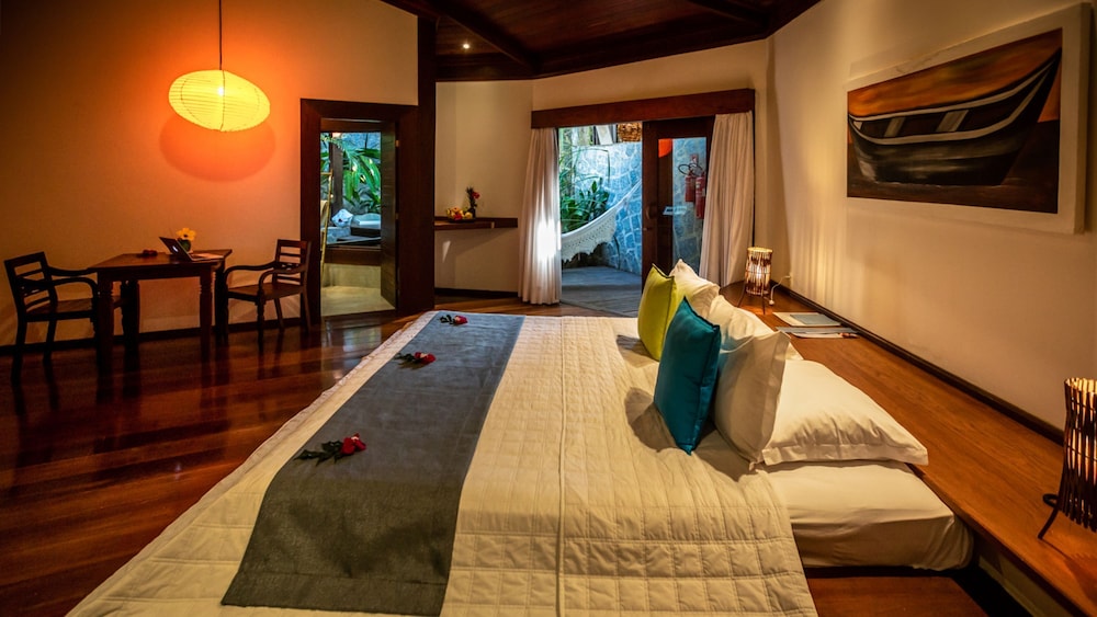 SOMBRA E AGUA FRESCA RESORT 25/49