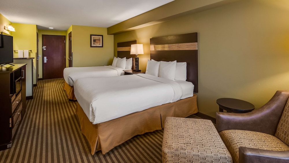 Best Western Rama Inn 18/42