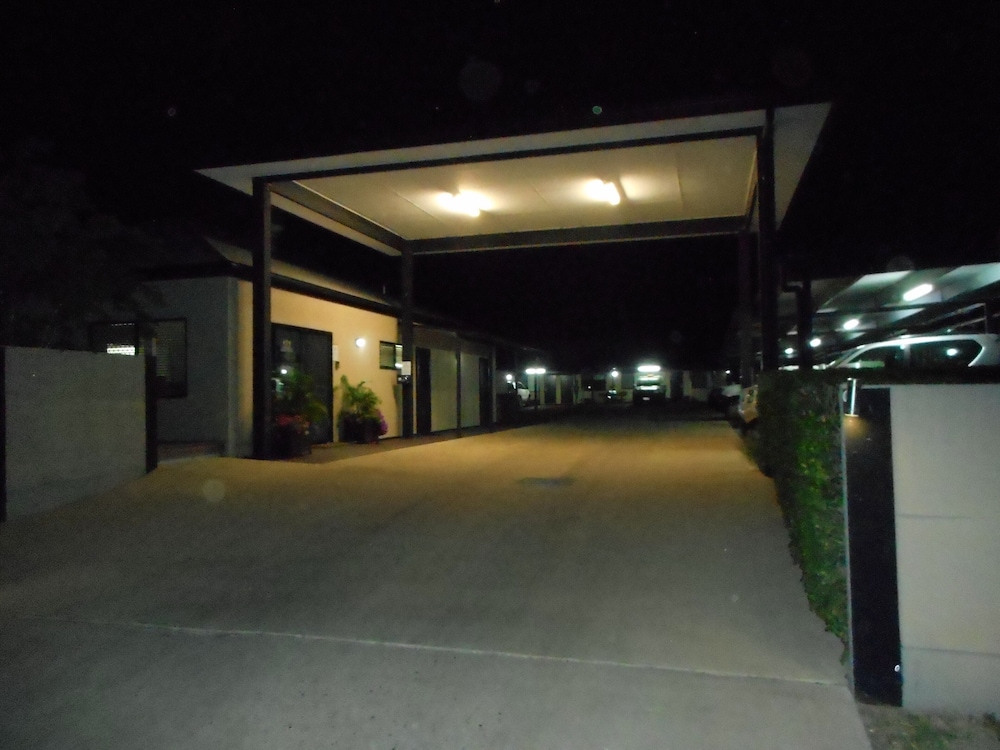 INJUNE MOTOR INN 7/34