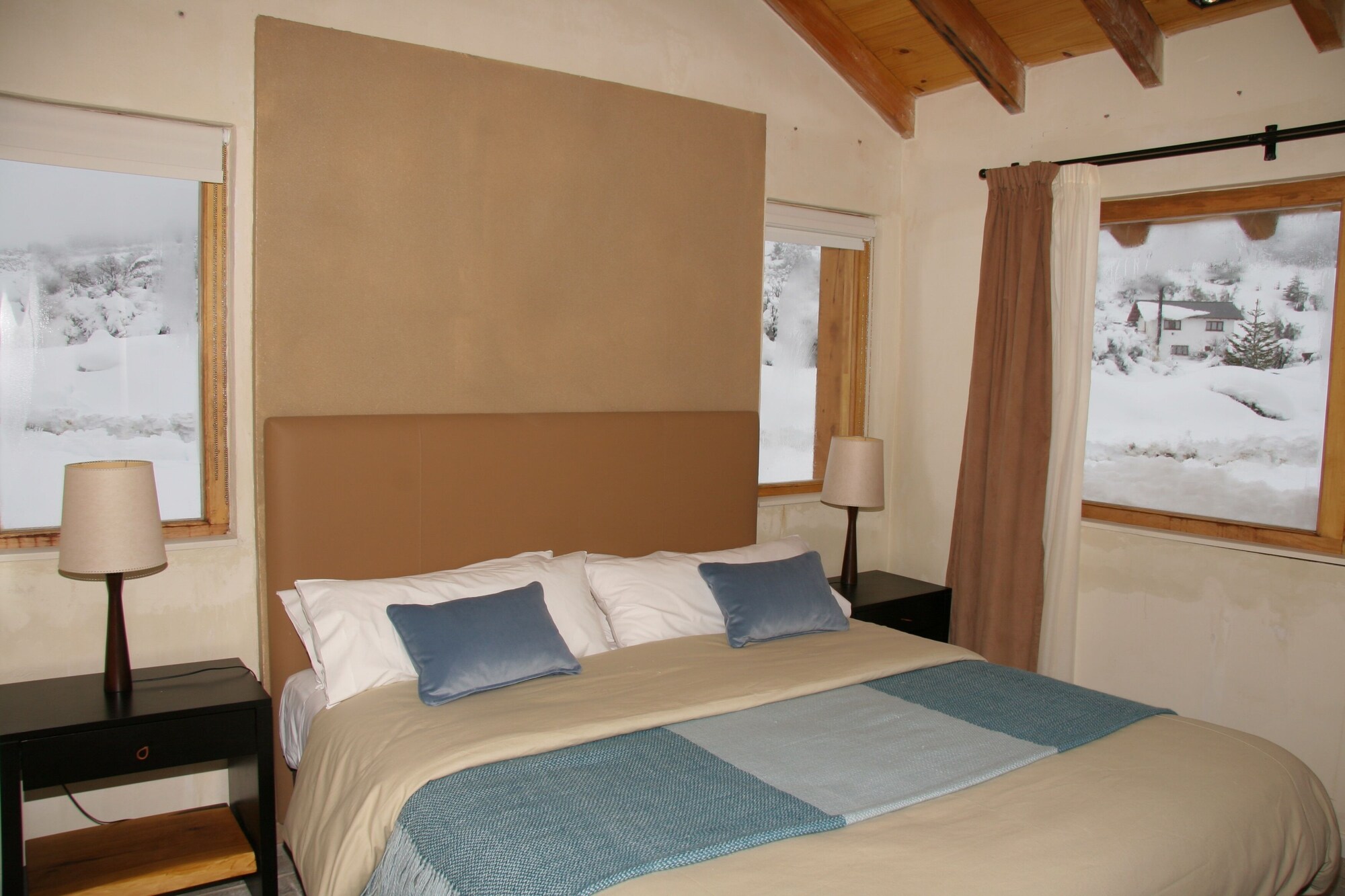 4 BEDROOMS, DELUXE, LUXURY, RESIDENCE, 4 BEDS, MOUNTAIN VIEW, 3 BATHROOMS