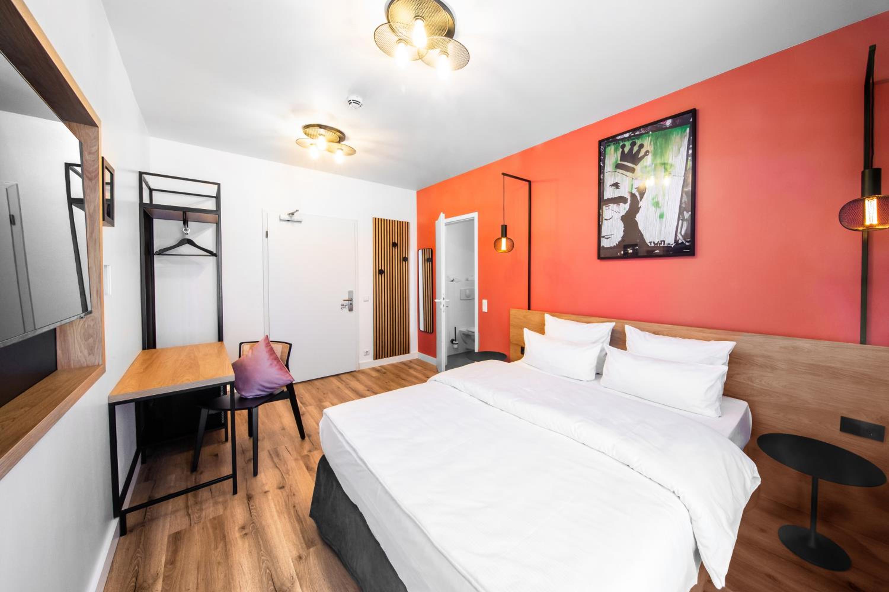 غرفة عائلية ثلاثية