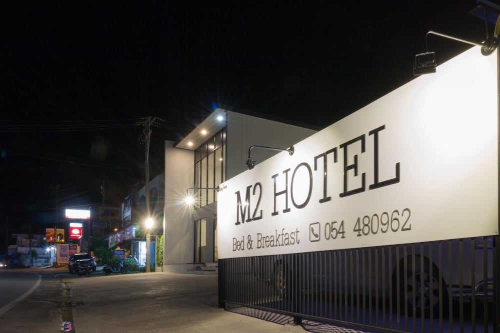 M2 Hotel 6/42